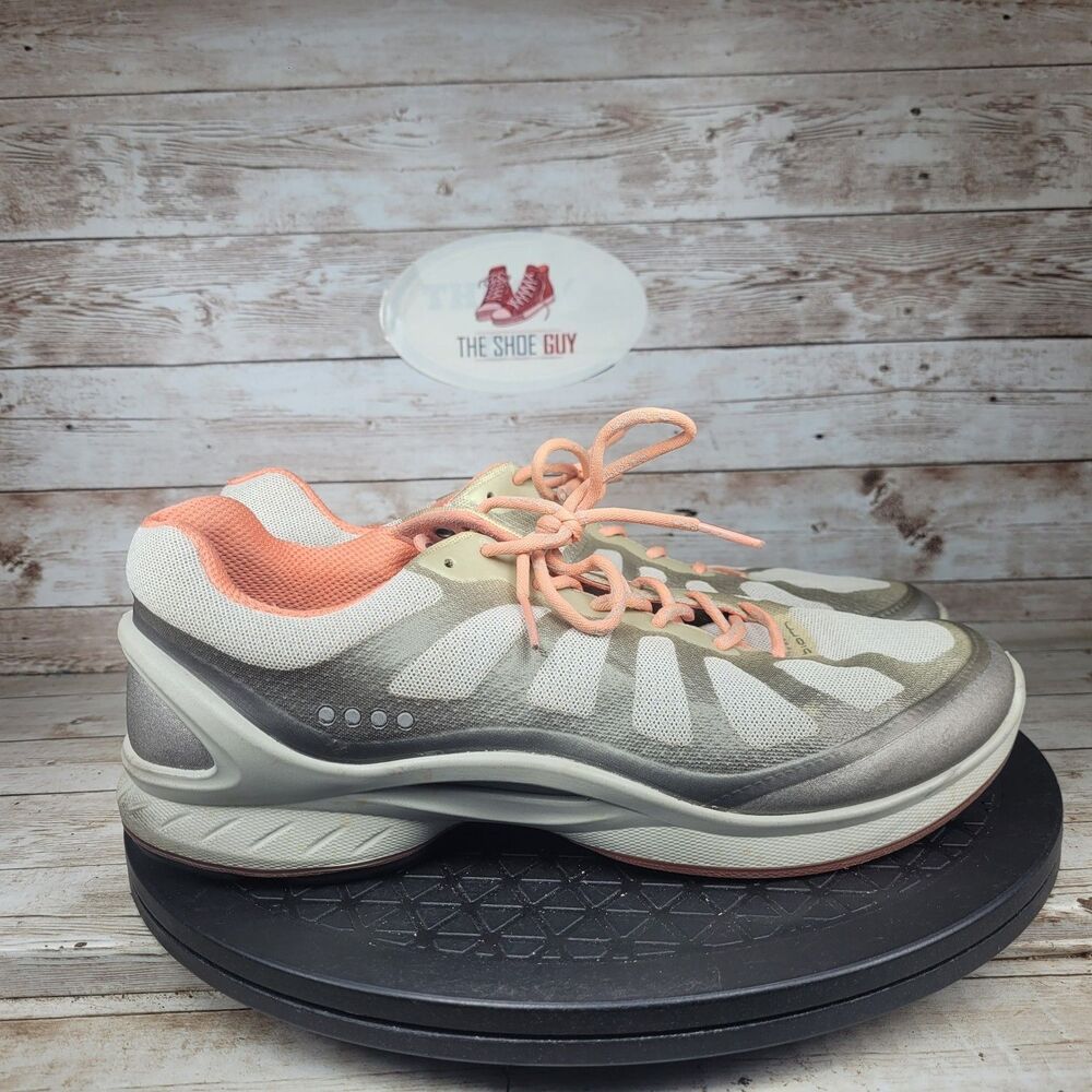 ECCO Biom Fjuel Runner Women's Size 39 US 8 Athletic Grey Walking Outdoor Shoes